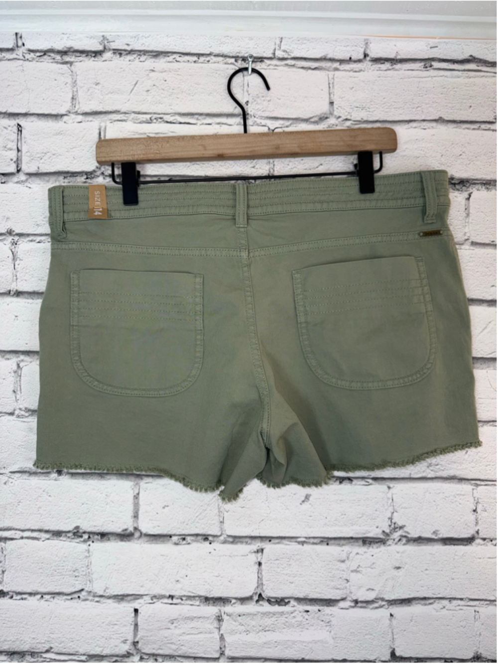 Women's Prana Green Shorts Sancho Shorts Raw Hem size 14 NEW 5’ in Inseam - Picture 6 of 12